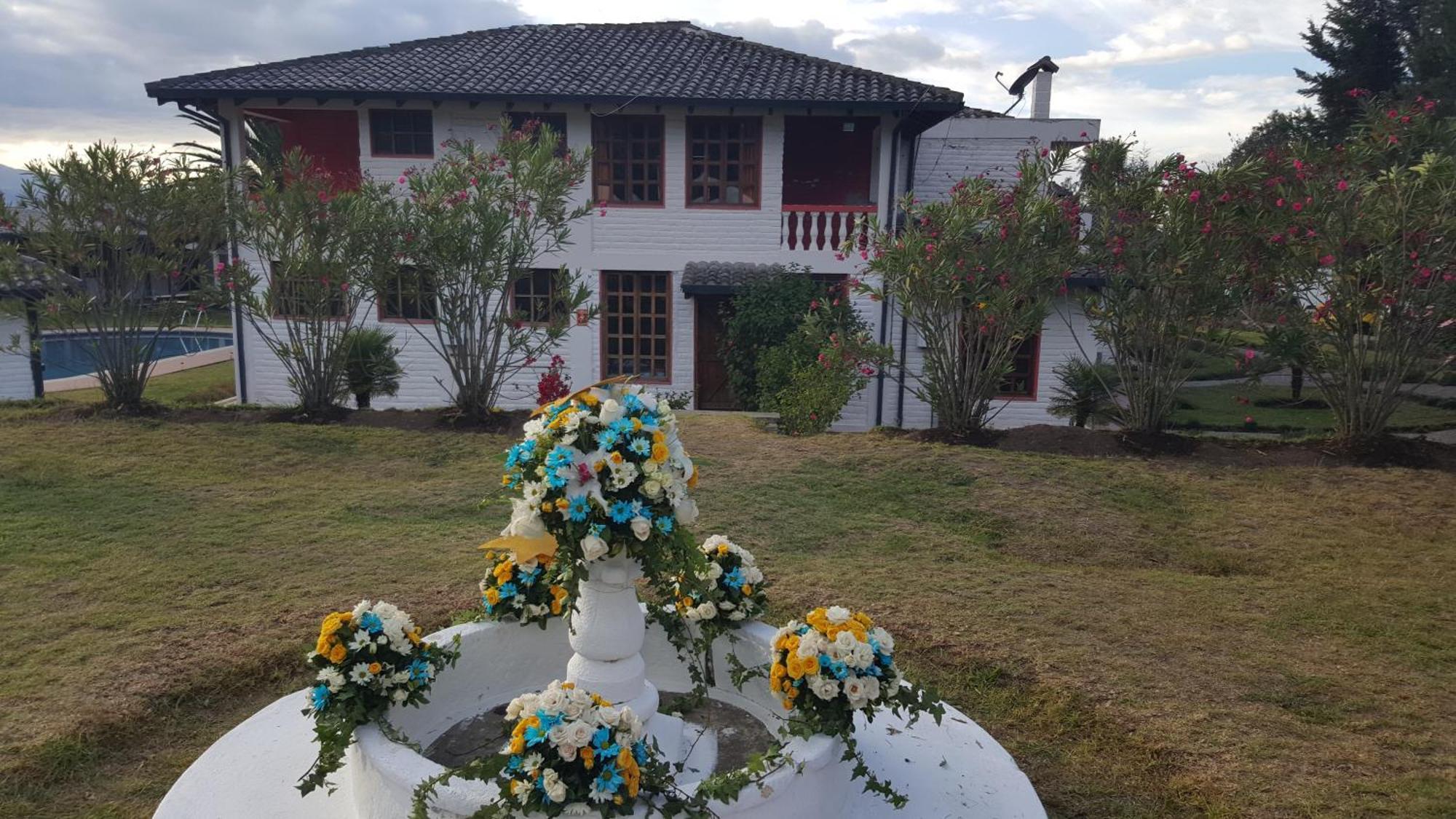 Hosteria San Carlos Tababela Extérieur photo