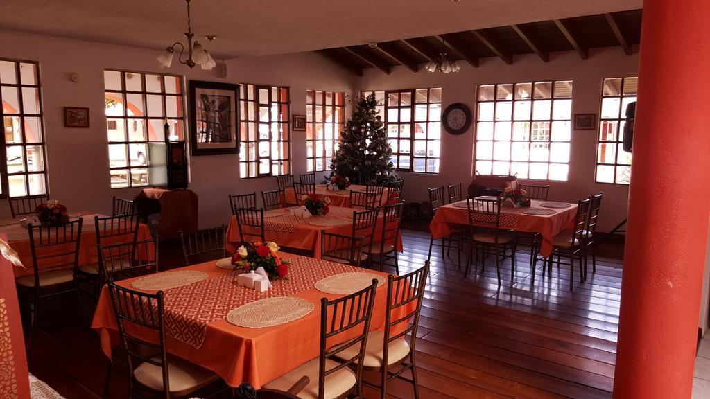 Hosteria San Carlos Tababela Extérieur photo