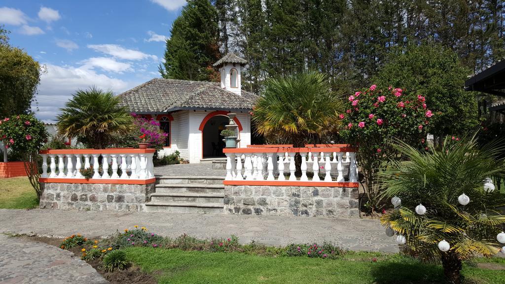 Hosteria San Carlos Tababela Extérieur photo