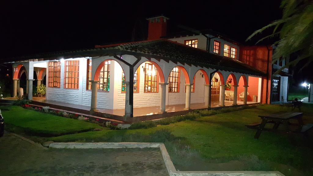 Hosteria San Carlos Tababela Extérieur photo