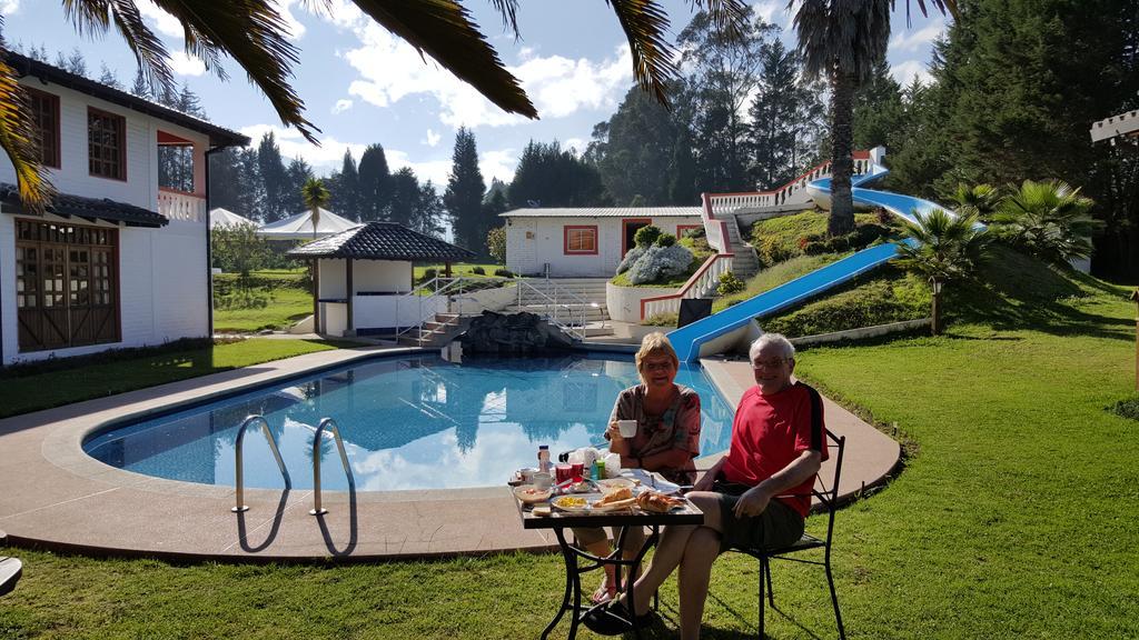 Hosteria San Carlos Tababela Extérieur photo