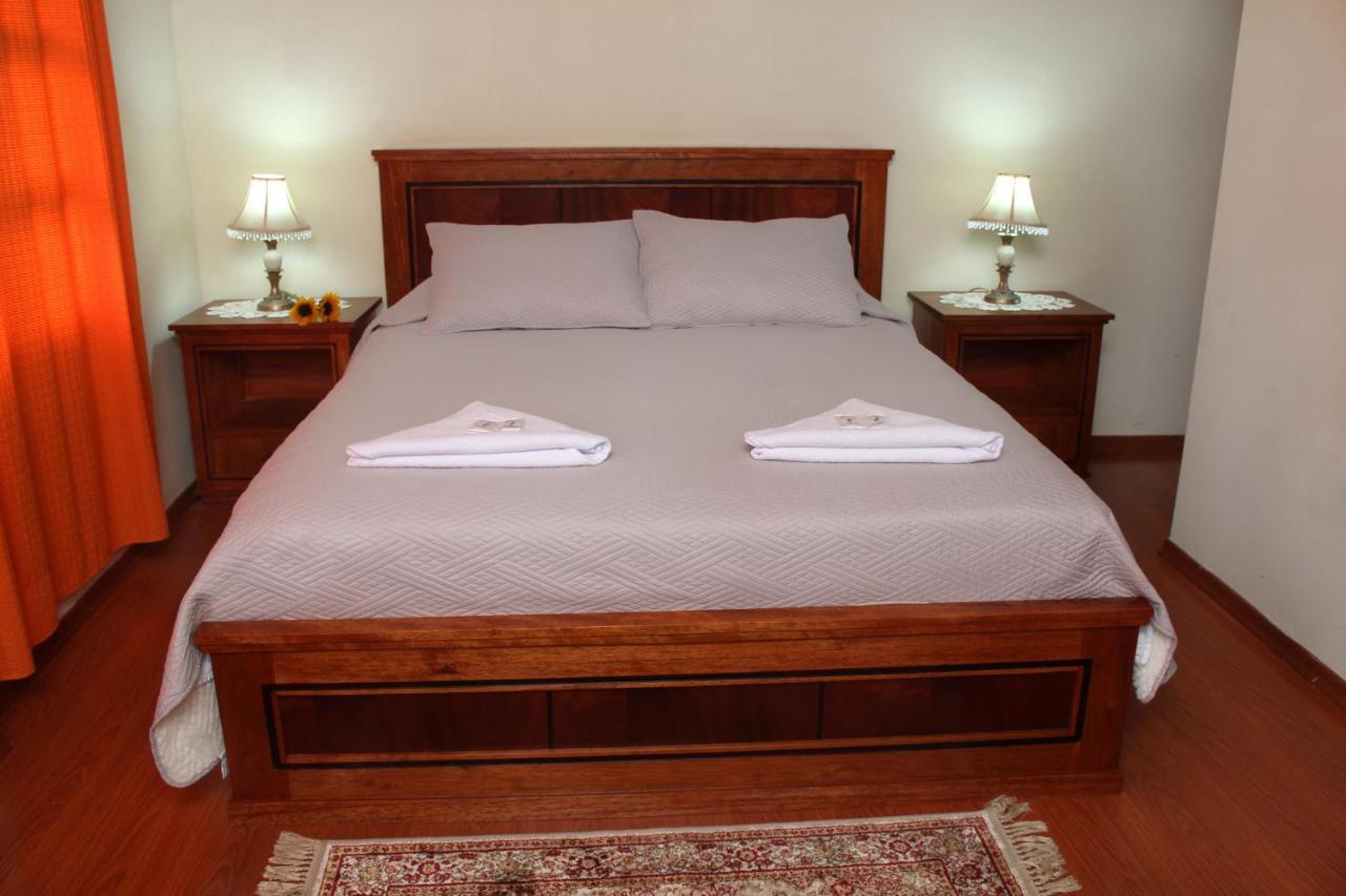 Hosteria San Carlos Tababela Extérieur photo
