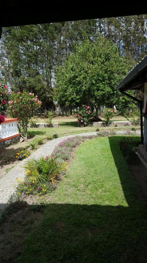 Hosteria San Carlos Tababela Extérieur photo