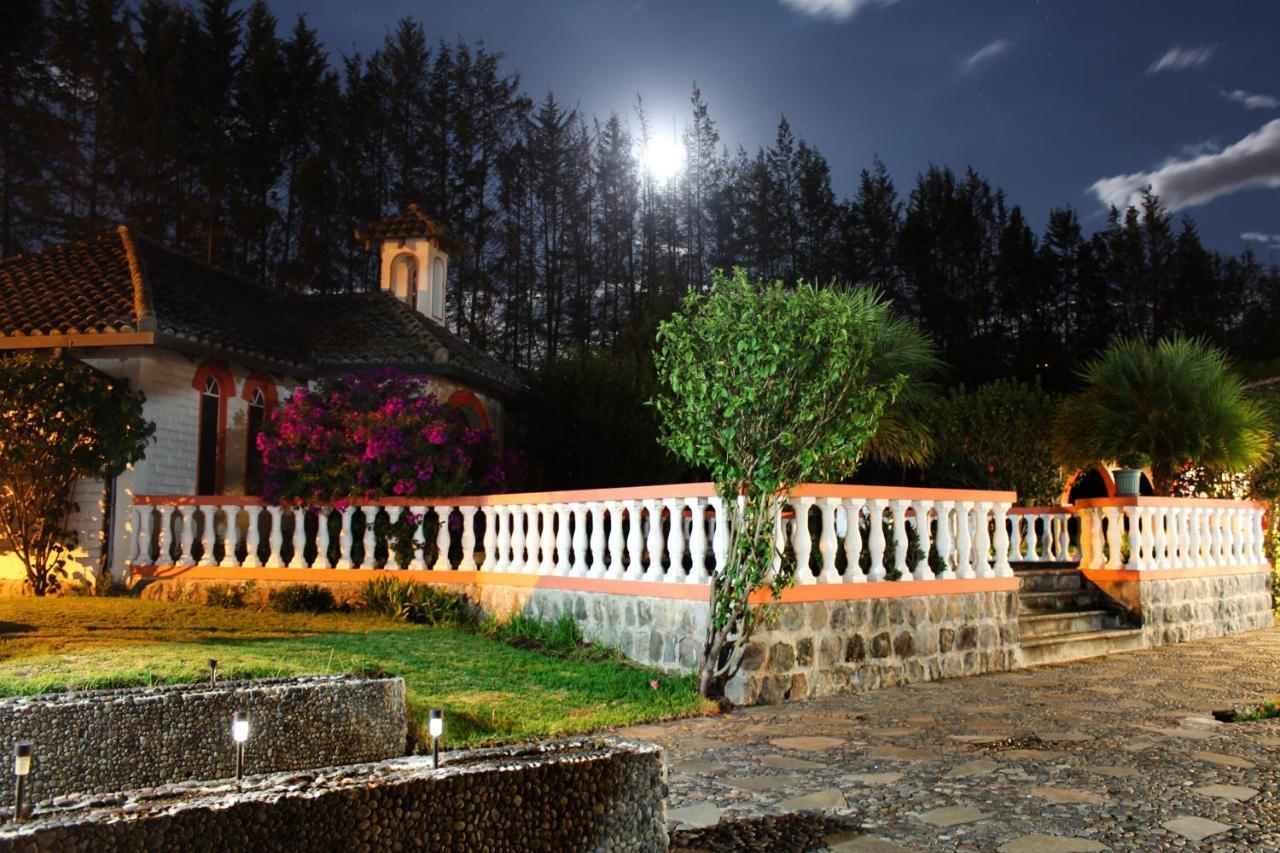 Hosteria San Carlos Tababela Extérieur photo