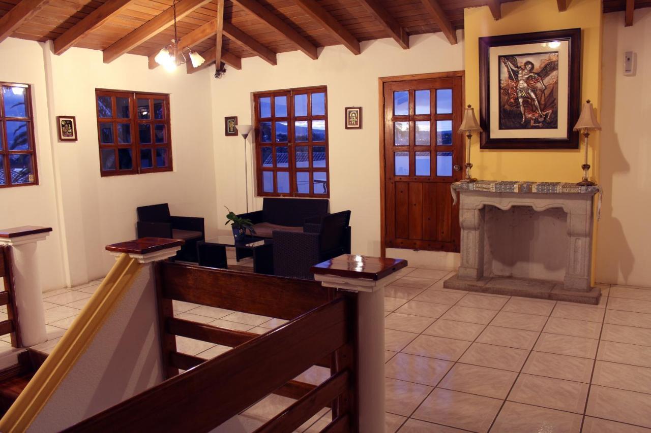 Hosteria San Carlos Tababela Extérieur photo