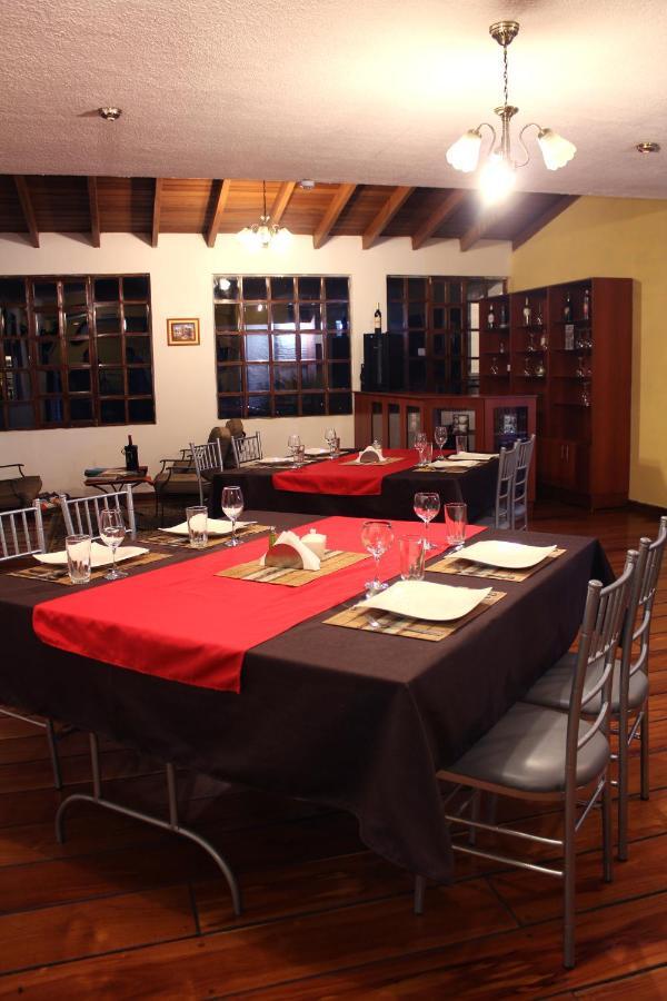 Hosteria San Carlos Tababela Extérieur photo