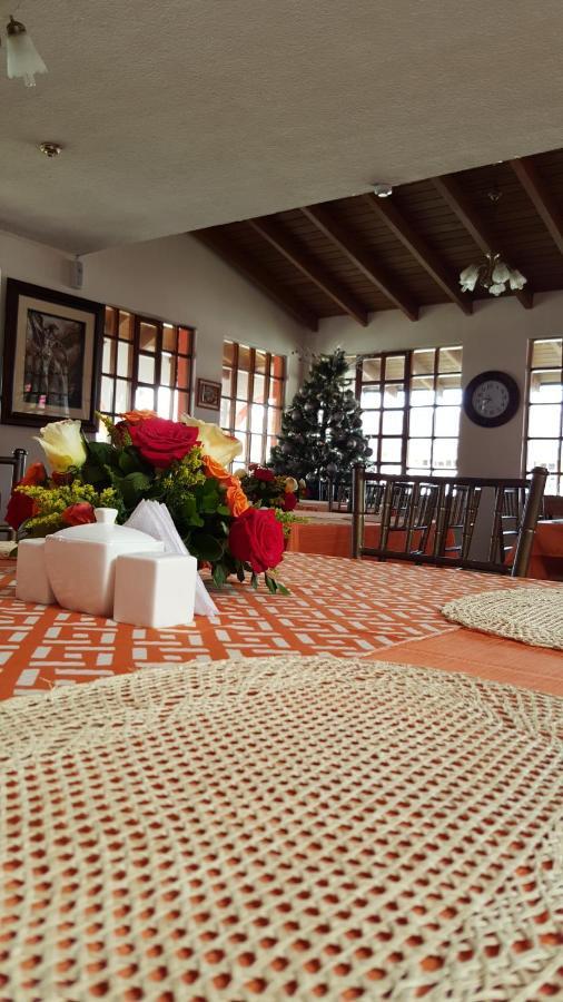 Hosteria San Carlos Tababela Extérieur photo